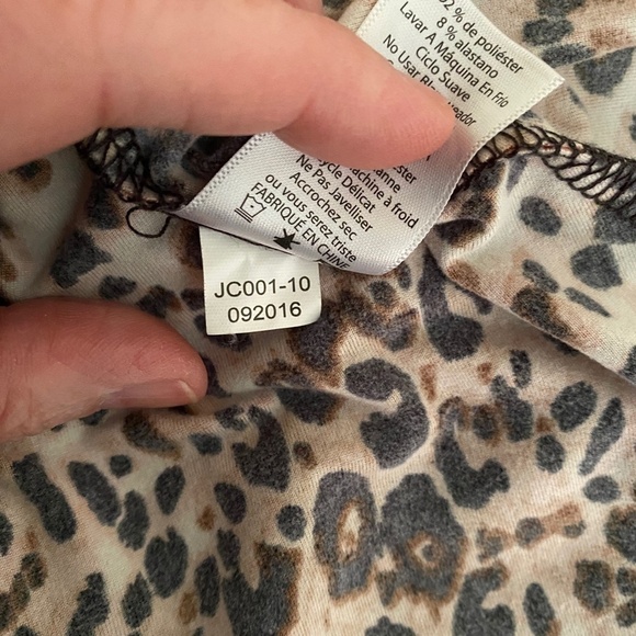 LuLaRoe Tiger Print Dress Womens XS Hi-Low Knee Length - Picture 8 of 12